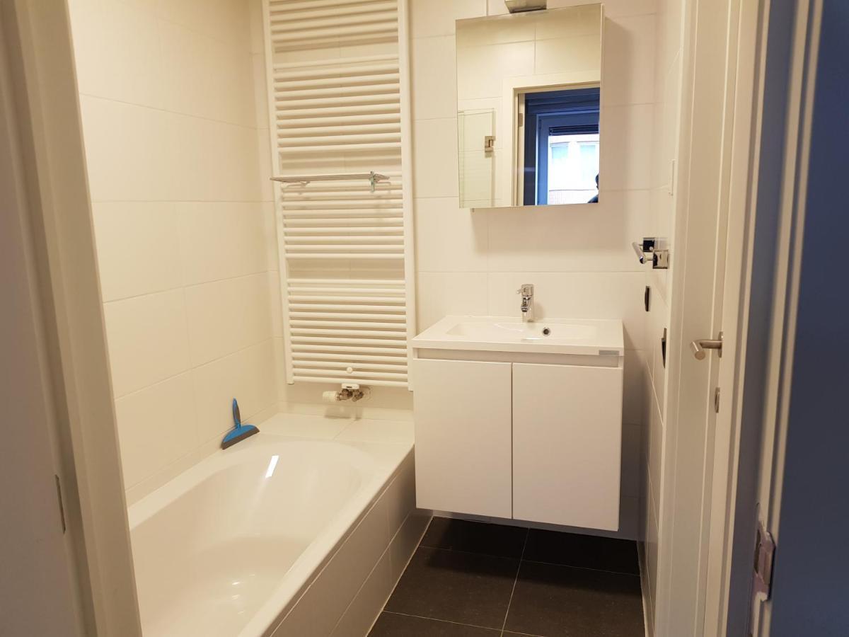 Koksijde Zeedijk La Digue 102 Appartement Met Garage - Lateraal Zeezicht Exteriér fotografie