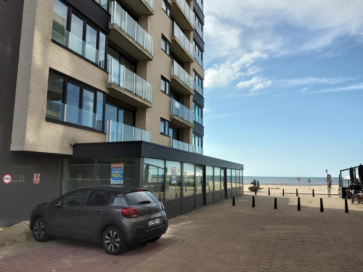 Koksijde Zeedijk La Digue 102 Appartement Met Garage - Lateraal Zeezicht Exteriér fotografie
