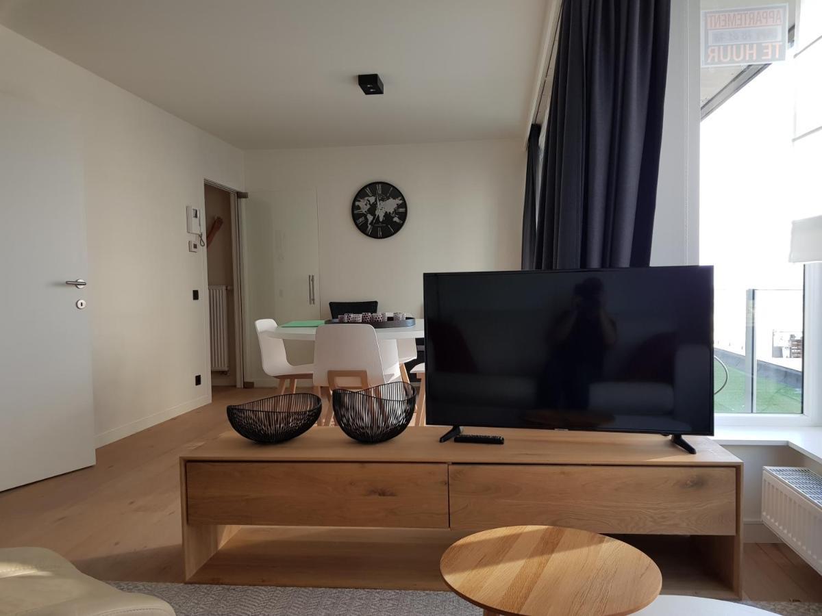 Koksijde Zeedijk La Digue 102 Appartement Met Garage - Lateraal Zeezicht Exteriér fotografie