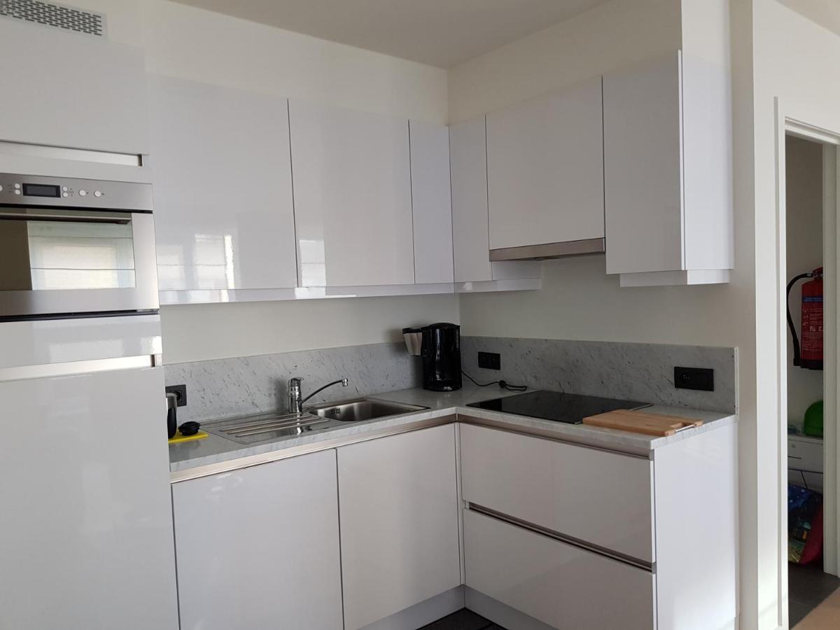 Koksijde Zeedijk La Digue 102 Appartement Met Garage - Lateraal Zeezicht Exteriér fotografie